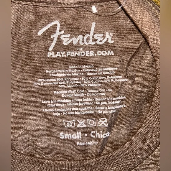 FENDER Brown Sunset Spirit of Rock n Roll Surfboard T-Shirt
Unisex NWT - Picture 5 of 6